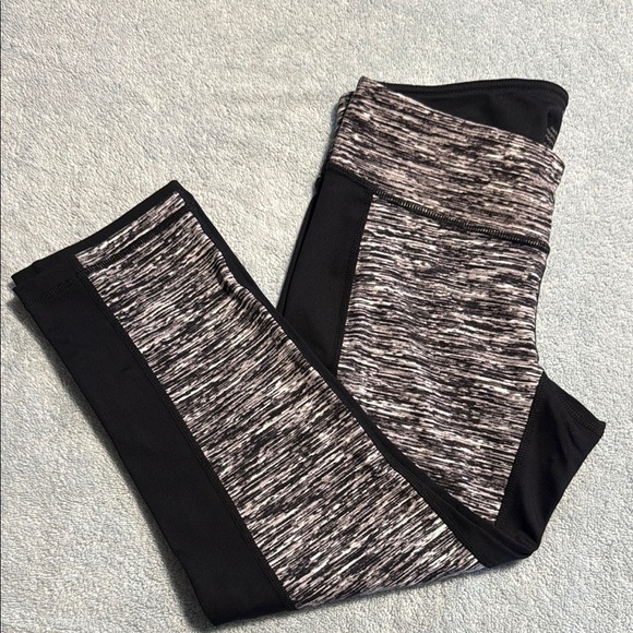 CAbi Black and Gray Leggings - Picture 2 of 5